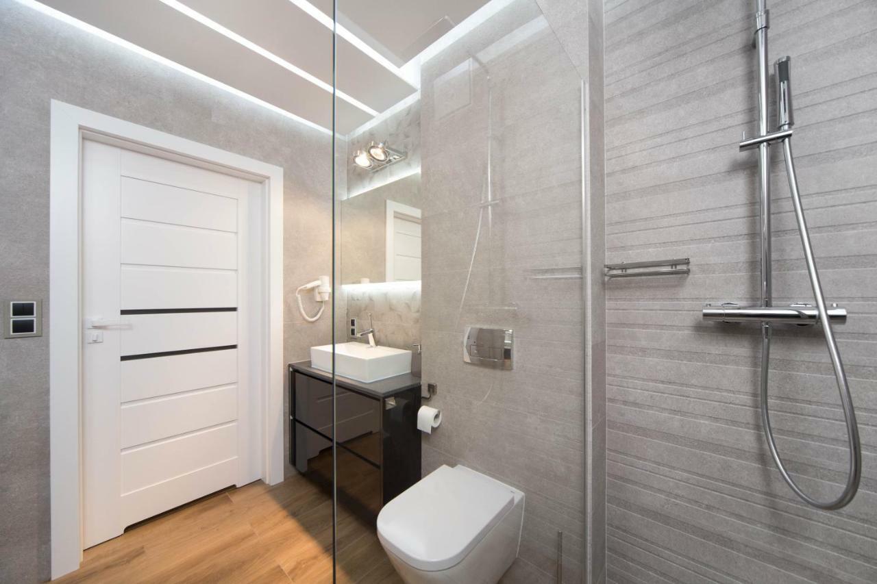 Nowoczesne Apartamenty W Centrum Krakowa Exteriör bild