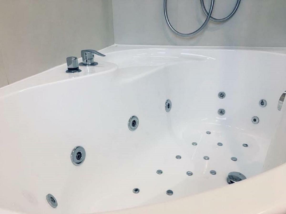 Nowoczesne Apartamenty W Centrum Krakowa Exteriör bild